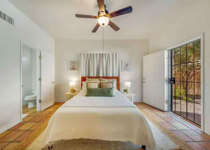 House & Casita, Large Group Or Family, Sleeps 6+