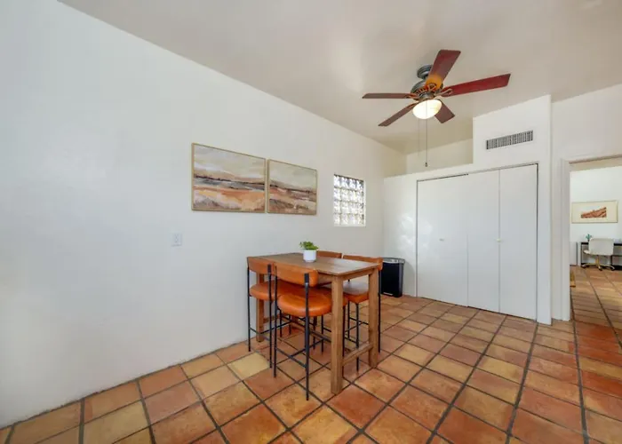 House & Casita, Large Group Or Family, Sleeps 6+ Сasa de vacaciones Tucson